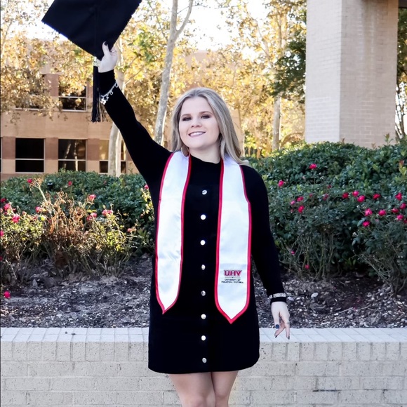 Meet your Posher, Camryn - Picture 2 of 2